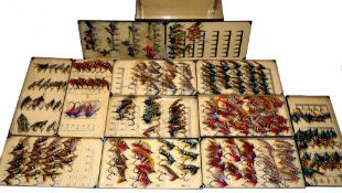 FLIES & RESERVOIR: Superb collection of approx. 190 gut eyed salmon flies, vast majority in larger