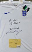 Bobby Charlton and Wayne Rooney Signed England Football Shirt Top Goal Scorers, short sleeve replica