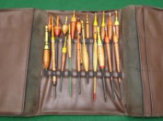 ACCESSORY: Good collection of traditional coarse fishing floats incl. many Harcork models, up to