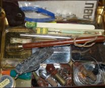 ACCESSORIES: Hardy wood/brass salmon priest, maker's details stamped to head, a stainless angler's