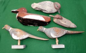 DECOYS: (5) Collection of 5 vintage carved wood decoys, 2 x pigeons approx.15