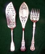 SILVERWARE: Early silver server with fish engraved to plate, reverse stamped 