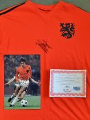 Johan Cruyff Signed Netherlands Football Shirt & Print the shirt a replica, short sleeve L/XL size