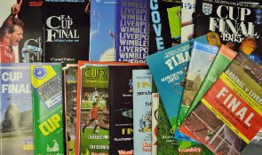 FA Cup Final programmes from 1971 to 1990 includes replays, all appear to be Very Good to Mint