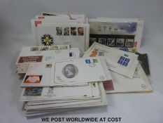A quantity of loose GB first day covers
