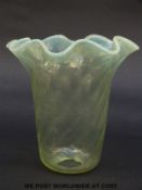 An Art Nouveau vaseline glass lamp shade, 14cm tall.