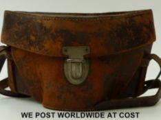 A vintage Exackta C SLR camera in leather case