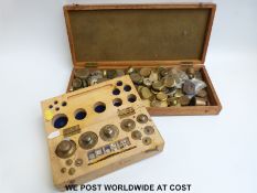 A quantity of mainly loose weights, a cased metric set etc,