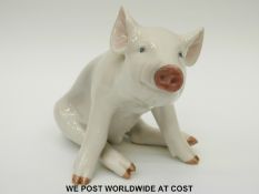 Copenhagen model of a pig (17cm tall)