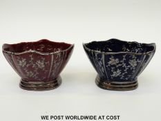 Two Richard Ginori lustre pedestal bowls (7cm tall)