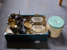 A quantity of kitchenalia, collectables etc.