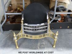 A Georgian style fire grate (unused) (H63cm x W63cm x D30cm)