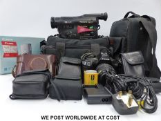 A collection of cameras etc to include Canon EOS 650, with case and flash, Zorki 1b Leica style,