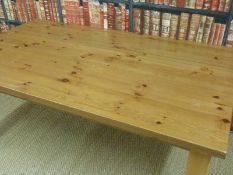 A large pine kitchen table (H75xL180xD101cm)
