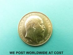A 1909 Edward VII gold half sovereign
