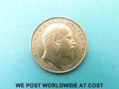 A 1904 Edward VII gold half sovereign