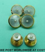A pair of 9ct gold and mother of pearl cufflinks and two matching studs (7.