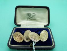 A pair of 9ct gold cufflinks (6.