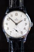 Smiths De Luxe gentleman's wristwatch with inset subsidiary seconds dial,