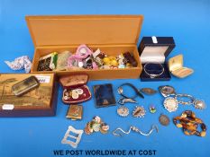 Costume jewellery, enamel buttons, sewing items, ladies wristwatch, filigree brooch,