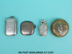 Two hallmarked silver vesta cases,