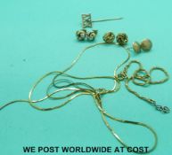 A 9ct gold bracelet and 9ct gold chain (3.