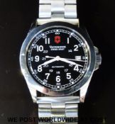 Victorinox Swiss Army automatic gentleman's wristwatch with date aperture,