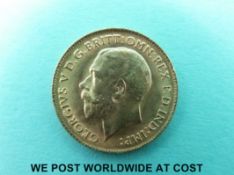 A 1914 George V gold half sovereign