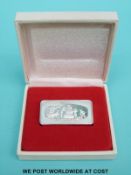 A boxed Franklin Mint Christmas 1974 ingot marked solid sterling silver (66g)