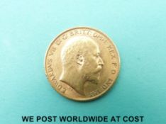 A 1904 Edward VII gold half sovereign