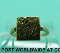 A 18ct gold square signet ring (2.