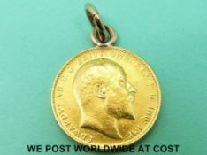 A 1907 Edward VII gold full sovereign on mount loop