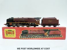 Hornby Dublo 00 gauge locomotive and tender 