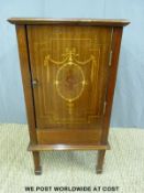 A late 19th century inlaid mahogany pot cupboard (W40 x D40 x H73cm)