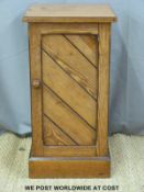 A pine pot cupboard (W40 x D39 x H75cm)