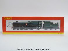 Hornby 00 gauge BR 4-6-2 Merchant Navy Class locomotive 'Bibby Line' R.