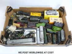 Over twenty 00 gauge locomotives and locomotive kits, some in original boxes,