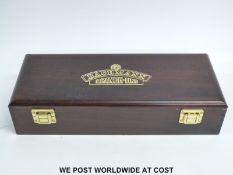 Bachmann 00 gauge locomotive 'Blue Peter' 60532 in original wooden presentation case