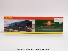 Hornby 00 gauge BR 4-6-2 Merchant Navy Class locomotive 'Clan Line' R.2169, in original box.