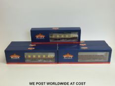 Seven Bachmann 00 gauge LMS carriages,