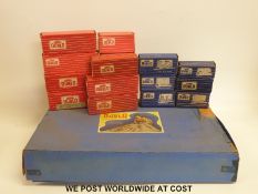 Fifteen Hornby Dublo 00 gauge wagons and coaches,