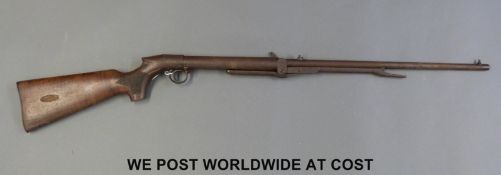 An early BSA .177 air rifle, serial number 29567, overall length 111cm.