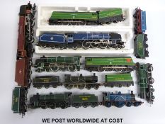 Nine Hornby and other 00 gauge locomotives and tenders including 'City of Nottingham',