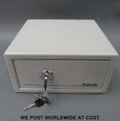 Sentry small safe with 3 keys
