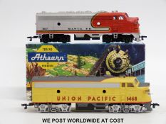 Three American 00 gauge diesel locomotives, Atheann Trains Amtrak 157 3233 in original box,