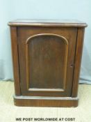 A Victorian mahogany pier cabinet/cupboard (W73 x D49 x H90cm)