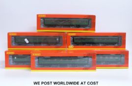 Eight Hornby 00 gauge BR coaches,