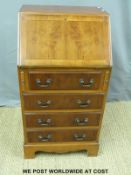 A reproduction bureau (W52 x D44 x H99cm)