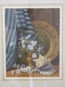 A 19th/early 20thC watercolour still life of flowers in a gilt frame, 40x30.