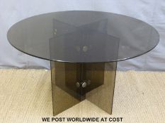 A retro circular tinted glass dining / kitchen table (D120 x H73cm)
